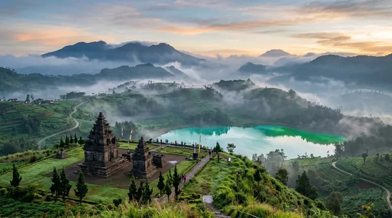 Destinasi wisata Dieng di Indonesia