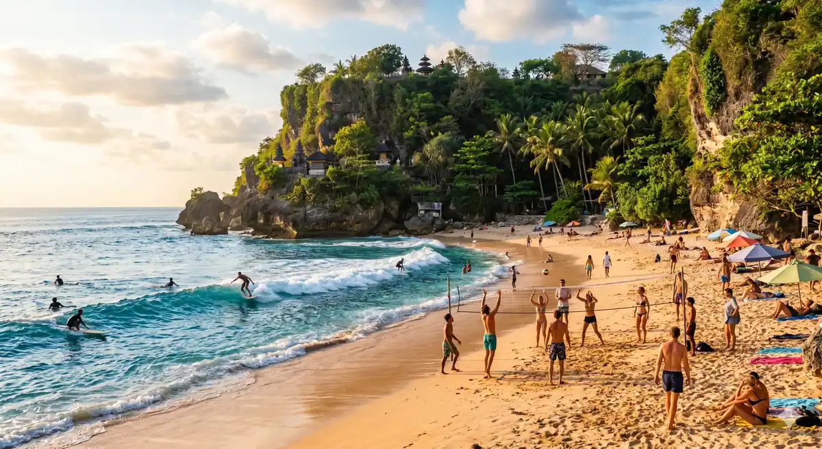 Aktivitas Seru di Pantai Padang Padang