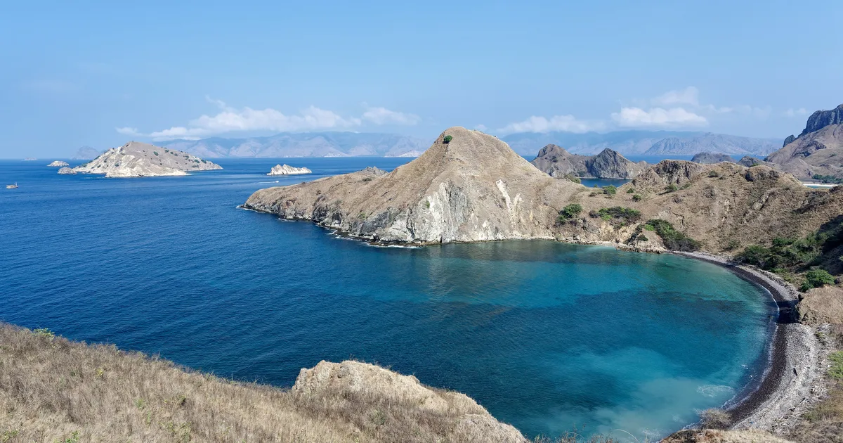 Labuan Bajo: Gerbang Komodo dan Surga Sunset